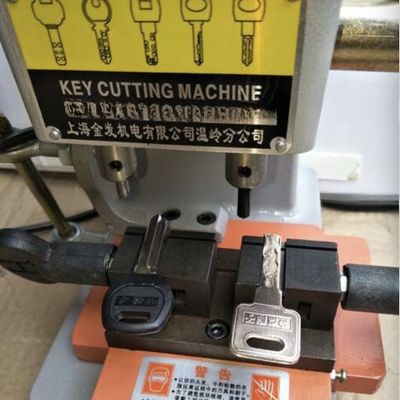 垂直キーコピー機 220V/50Hz-60Hz電圧の自動ダブルキーマシン
