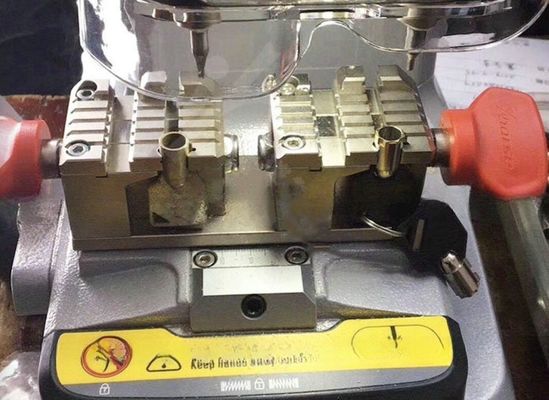 Xhorse イルカ XP-007 レーザー 穴とフラットキーにカーキー切断機