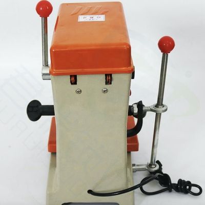 110V/220V デフ 368A キーカットマシン 自動車鍵複製のための迅速で正確な