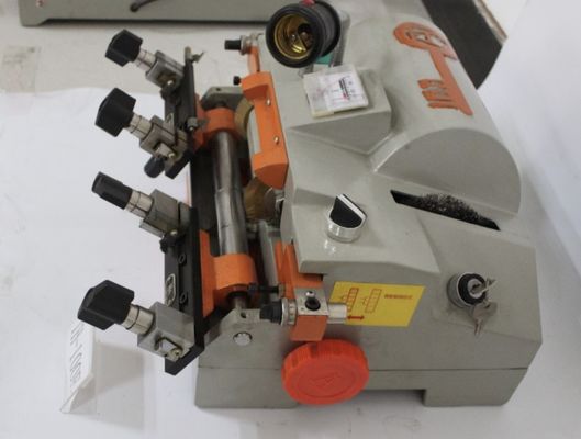 高セキュリティ 100E 鍵複製機 51*40*32cm 多機能水平鍵機