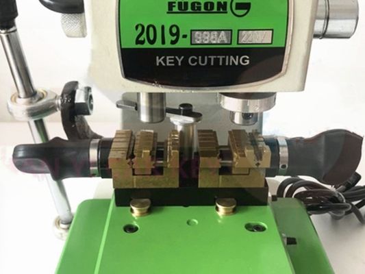 垂直と水平 2 in 1 機能 メタルカードアキー切断機 48*35*40cm